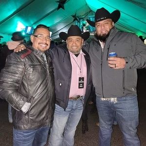 Meet your Posher, Cris